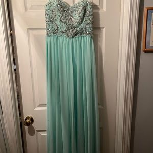 Seafoam green prom/formal dress with sequin/beaded bust.